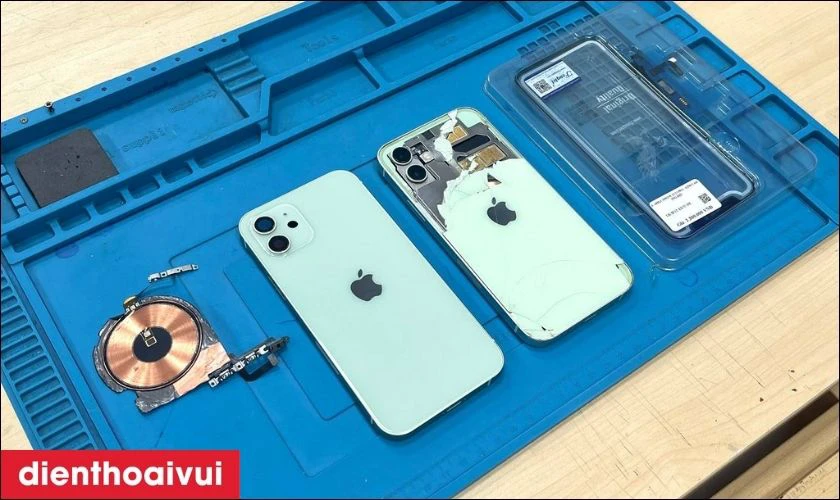 Dịch vụ thay vỏ điện thoại chất lượng, gi&aacute; tốt tại Điện Thoại Vui