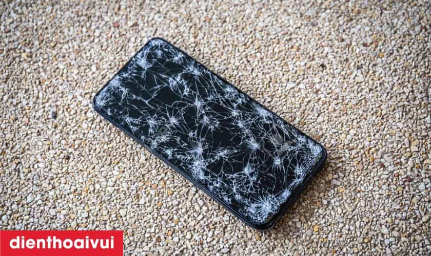 Nguy&ecirc;n nh&acirc;n g&acirc;y hư hỏng điện thoại Realme