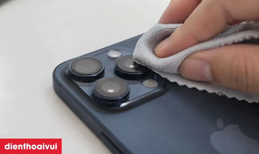 Cách khắc phục Face ID iPhone 15 Pro Max bị hỏng tại nhà