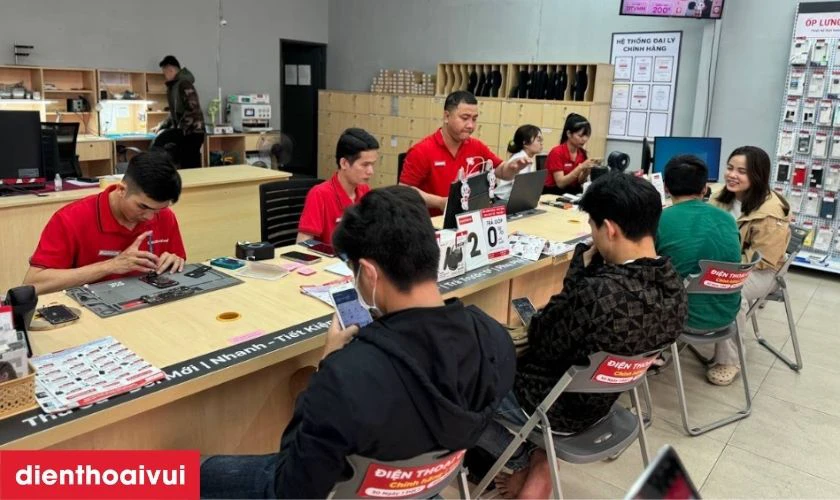 Địa chỉ sửa hiển thị iPhone 13 Pro ở đ&acirc;u gi&aacute; tốt, lấy liền tại TPHCM, H&agrave; Nội?