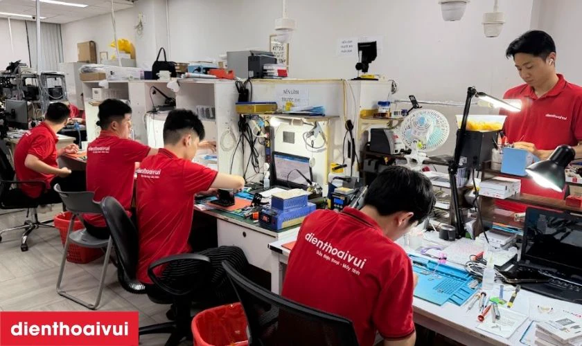 Địa chỉ sửa hiển thị iPhone 14 Pro ở đ&acirc;u gi&aacute; tốt tại TPHCM, H&agrave; Nội, Đồng Nai?