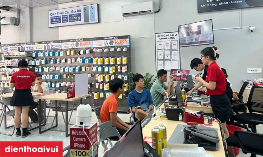 L&yacute; do n&ecirc;n sửa hiển thị m&agrave;n h&igrave;nh iPhone 15 tại Điện Thoại Vui?