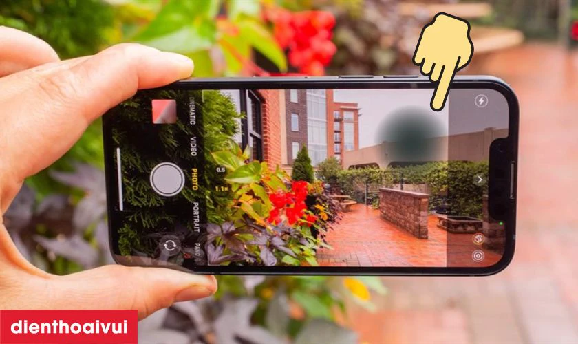 Camera trước/sau bị sọc tím, đốm