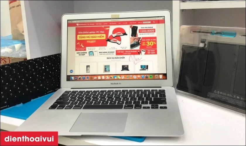 Thay bàn phím Macbook chất lượng tại Điện Thoại Vui