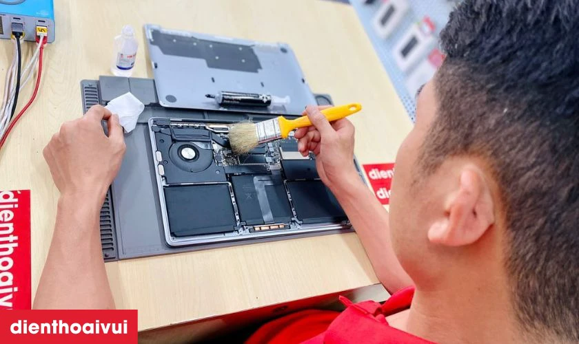 Tại sao nên chọn sửa MacBook tại Điện Thoại Vui Vũng Tàu?