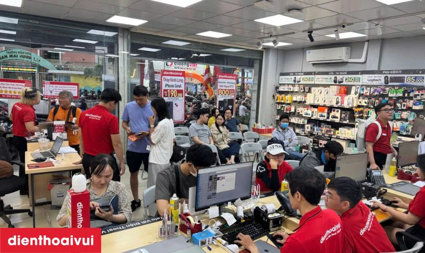 Tiến h&agrave;nh sửa main IC cảm biến iPhone