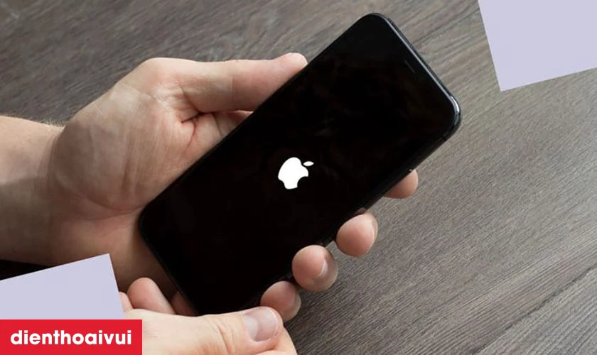 Dấu hiệu cần main - IC CPU iPhone 13