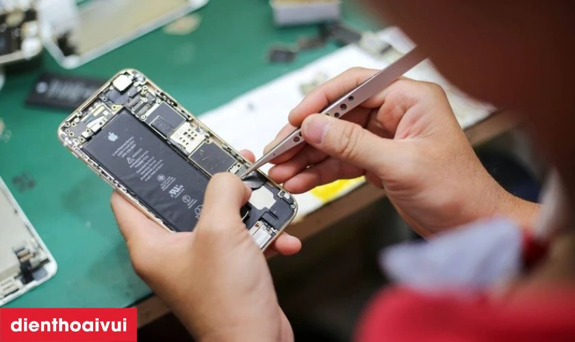 Quy tr&igrave;nh main - IC CPU iPhone XS chuy&ecirc;n nghiệp tại Điện Thoại Vui