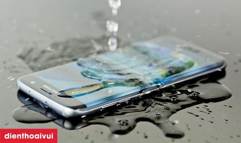 Vì sao Samsung Galaxy M62 bị hư nguồn?