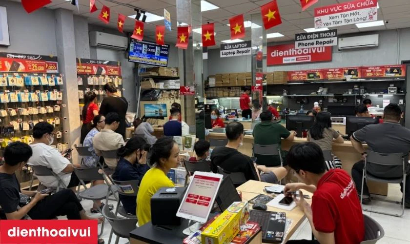 Địa chỉ sửa s&oacute;ng iPhone X uy t&iacute;n tại TPHCM & H&agrave; Nội