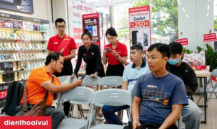 Địa chỉ sửa s&oacute;ng iPhone Xs Max uy t&iacute;n tại TPHCM & H&agrave; Nội