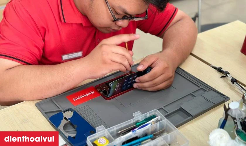 C&oacute; n&ecirc;n sửa main - IC wifi iPhone 14 kh&ocirc;ng?