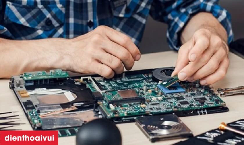 Sửa main laptop - Lỗi IC nguồn Dell Inspiron 13 7347 2-IN-1 l&agrave; g&igrave;?