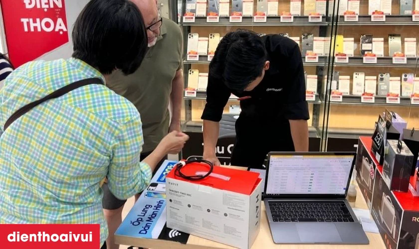 Kh&aacute;ch h&agrave;ng kiểm tra v&agrave; thanh to&aacute;n trực tiếp tại cửa h&agrave;ng