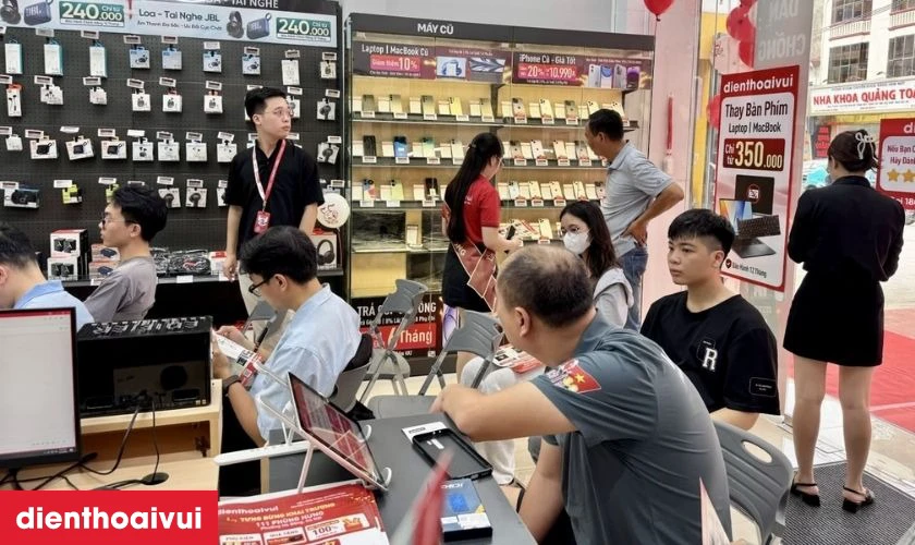 Sửa main - lỗi IC nguồn HP Pavilion 15-CC000 lấy liền, gi&aacute; tốt tại Điện Thoại Vui
