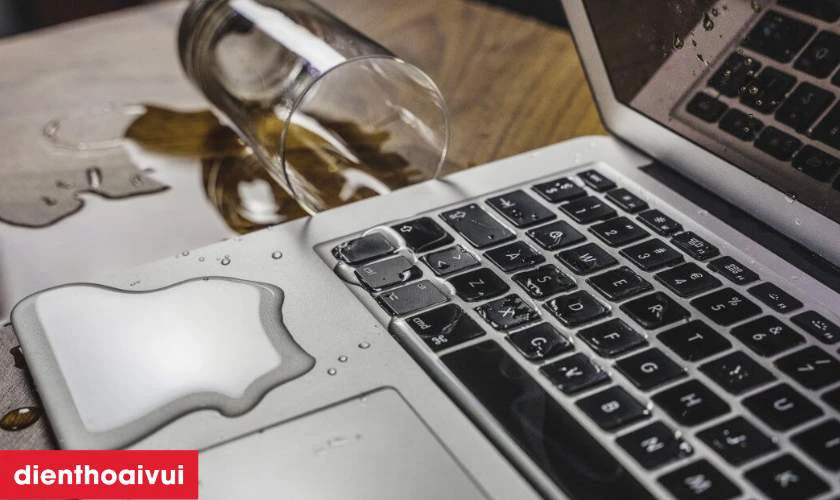 Nguy&ecirc;n nh&acirc;n g&acirc;y hỏng main MacBook Air A1465 2014