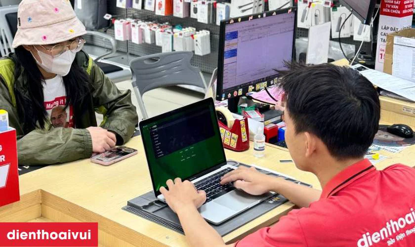 B&agrave;n giao v&agrave; hướng dẫn sử dụng sau sửa chữa