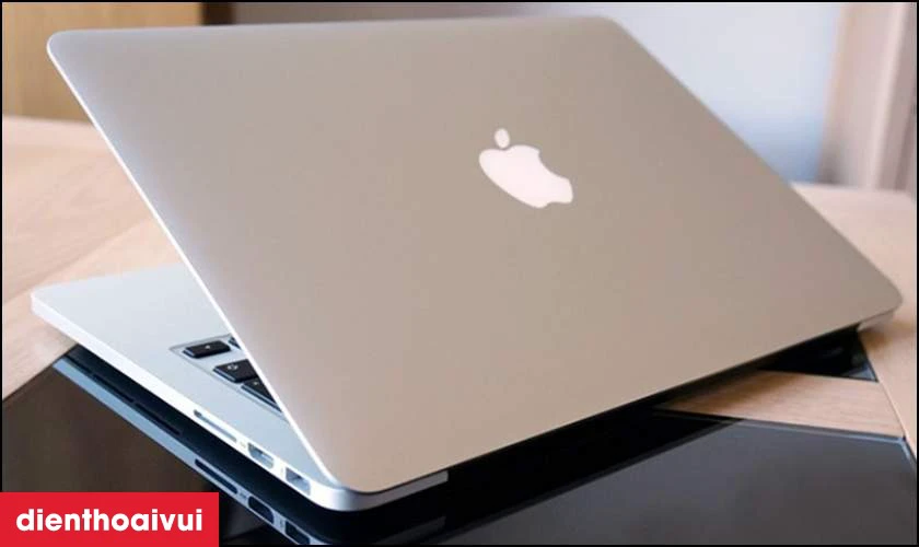 Dấu hiệu nhận biết cần sửa main lỗi mất nguồn MacBook Pro 13 Inch A2159 2019