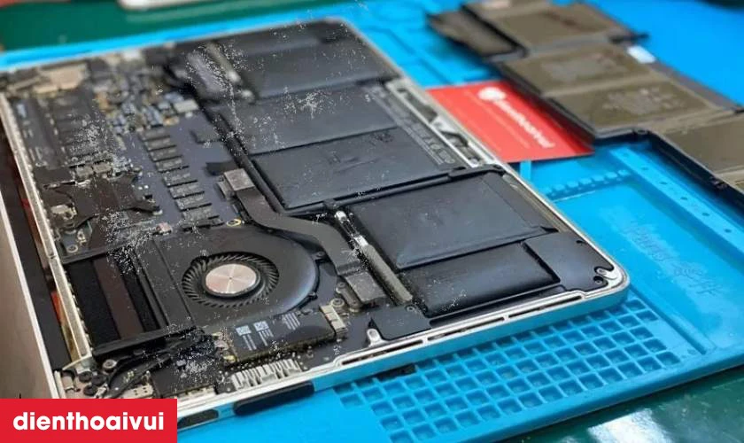 Nguy&ecirc;n nh&acirc;n g&acirc;y hỏng main MacBook Pro 15 Inch A1398 2013/2014/2015