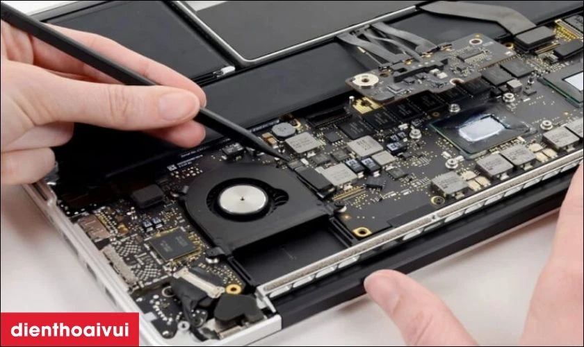 Sửa main MacBook l&agrave; g&igrave;?