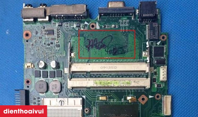 Những lưu &yacute; trước khi sửa main laptop