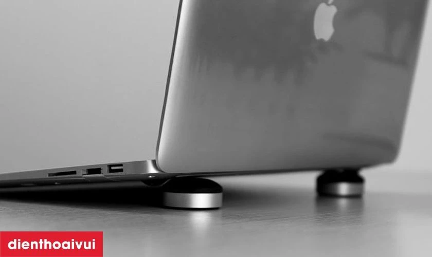 Mẹo sử dụng laptop tr&aacute;nh bị hư main