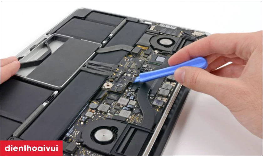 Sửa chữa main Macbook lỗi m&agrave;n h&igrave;nh