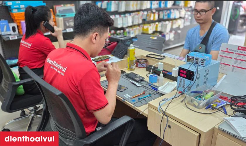 Hệ thống Điện Thoại Vui hơn 30 trung t&acirc;m sửa chữa phủ khắp cả nước