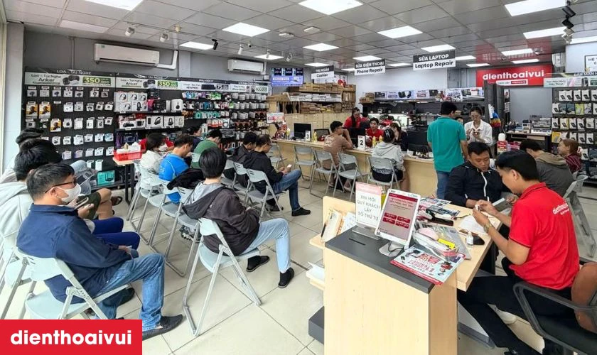 Địa chỉ sửa nguồn iPhone 14 Pro uy tín tại TPHCM & Hà Nội