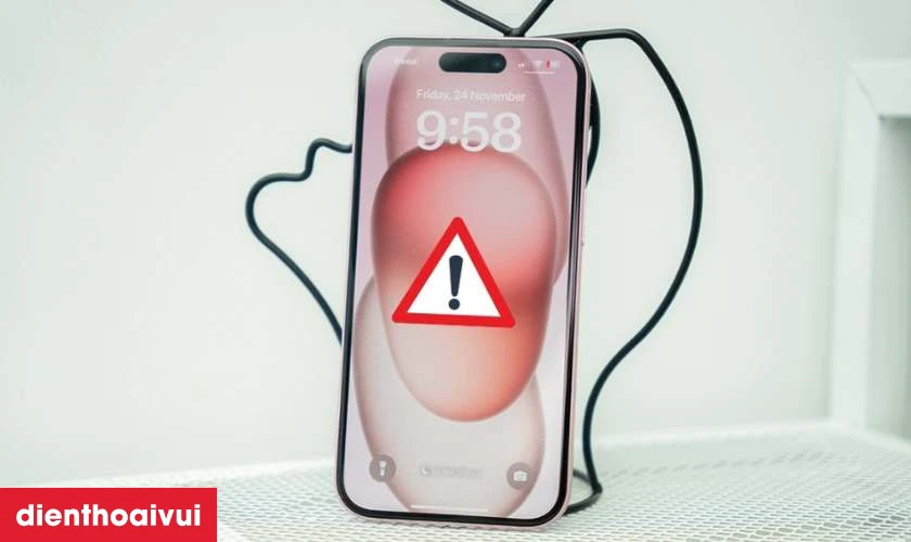 Nguyên nhân iPhone 15 bị lỗi nguồn