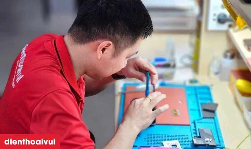 Quy trình sửa nguồn iPhone 17 tại Điện Thoại Vui
