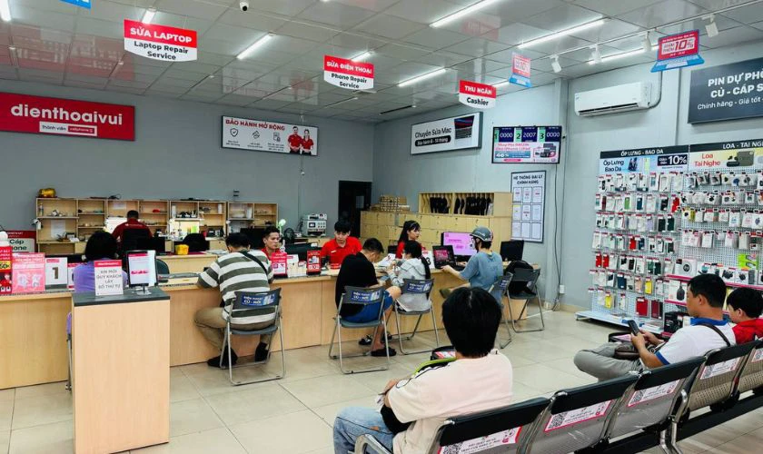 Sửa chữa n&uacute;t nguồn nhanh ch&oacute;ng tại Điện Thoại Vui