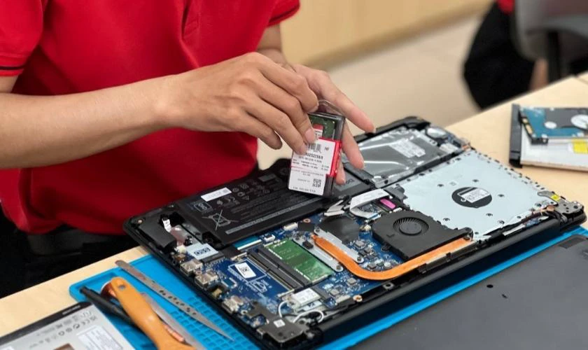 Sửa lỗi ổ cứng SSD kh&ocirc;ng nhận uy t&iacute;n, chất lượng tại Điện Thoại Vui