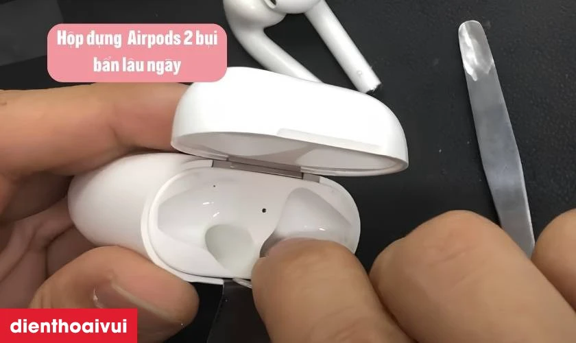 Nguyên nhân khiến hộp đựng AirPods 2 bị lỗi nguồn