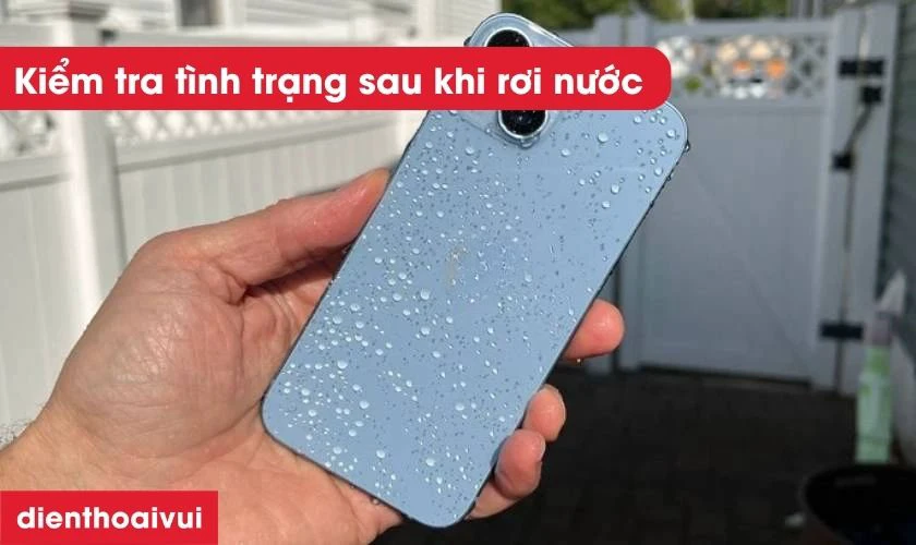 Kiểm tra t&igrave;nh trạng m&aacute;y sau khi rơi hoặc v&agrave;o nước