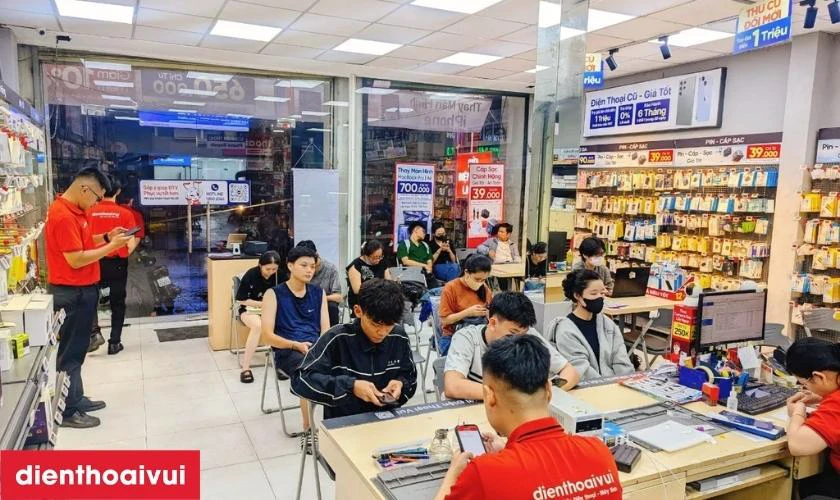 Quy trình sửa sọc màn hình iPhone 14 Pro tại Điện Thoại Vui