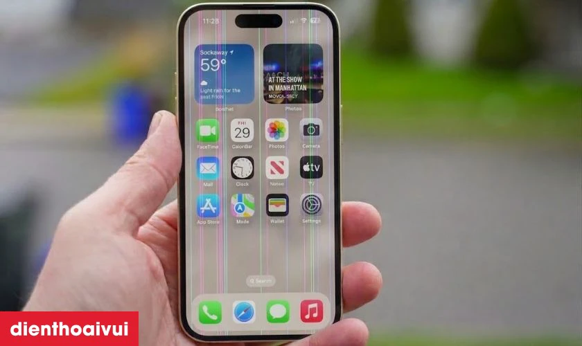 iPhone 15 bị sọc c&oacute; sửa được hay phải thay m&agrave;n h&igrave;nh