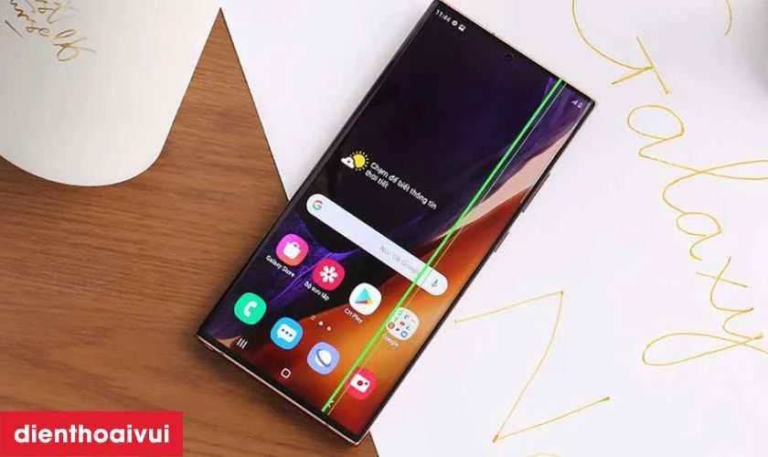 Nguy&ecirc;n nh&acirc;n g&acirc;y ra sọc m&agrave;n h&igrave;nh của điện thoại Samsung S22 Ultra l&agrave; g&igrave;?
