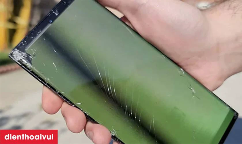 Sử dụng linh kiện k&eacute;m chất lượng