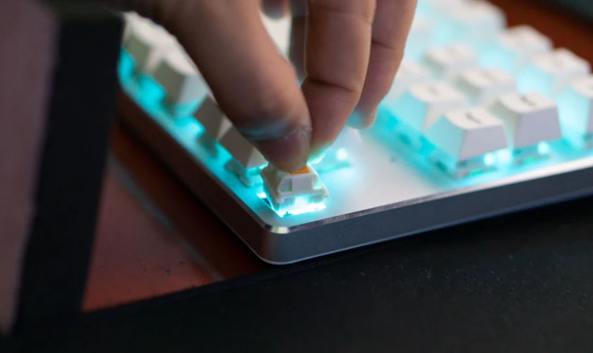 Lưu &yacute; khi chọn mua Switch b&agrave;n ph&iacute;m