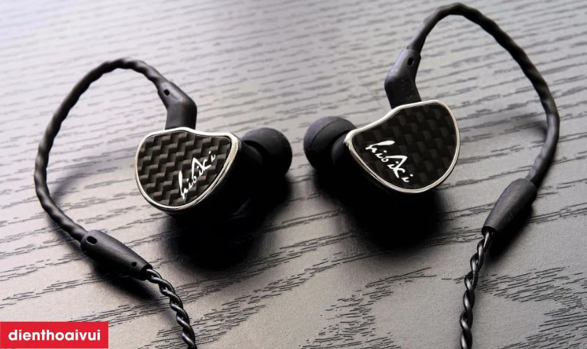 Tai nghe In-ear hay c&ograve;n gọi l&agrave;