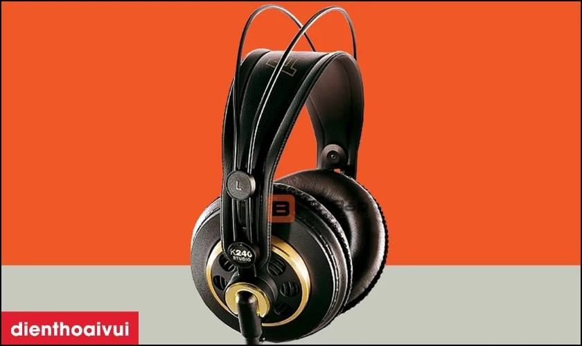 D&ograve;ng tai nghe AKG K240 Studio