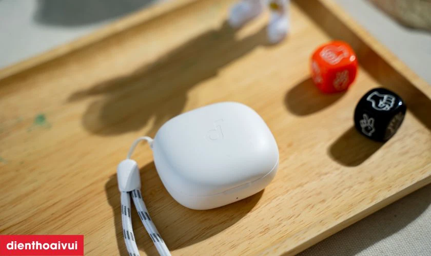Tai nghe Anker R50I c&oacute; thời lượng pin l&ecirc;n tới hơn 10 giờ li&ecirc;n tục