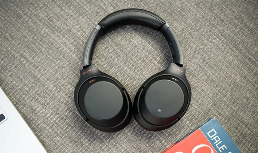 Tai nghe Bluetooth thương hiệu Sony cho sinh viên