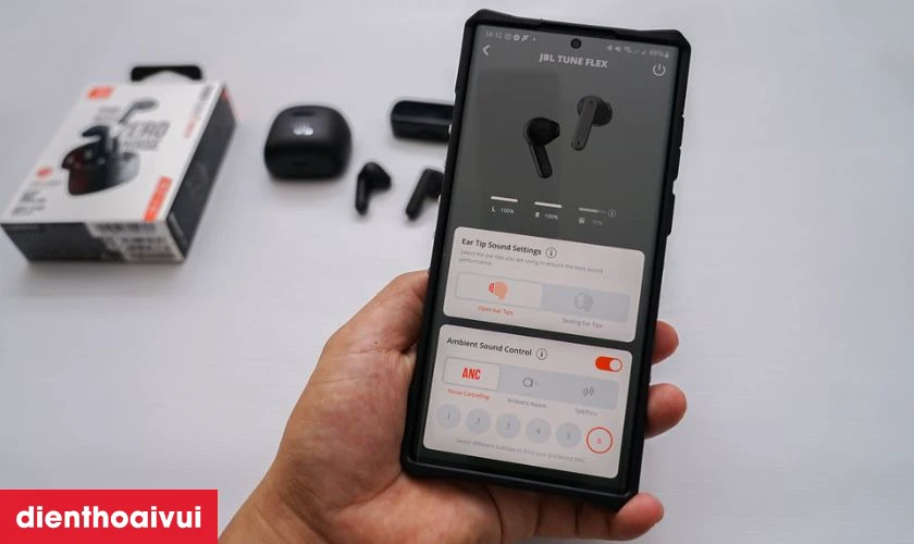 T&ugrave;y chỉnh trải nghiệm với ứng dụng JBL Headphones th&ocirc;ng minh