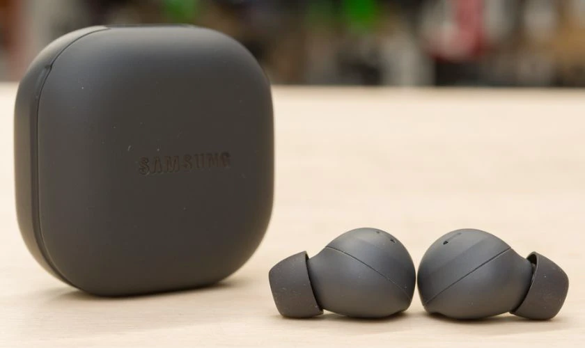 Tai nghe Bluetooth pin tr&acirc;u gi&aacute; tốt Samsung Galaxy Buds2 Pro