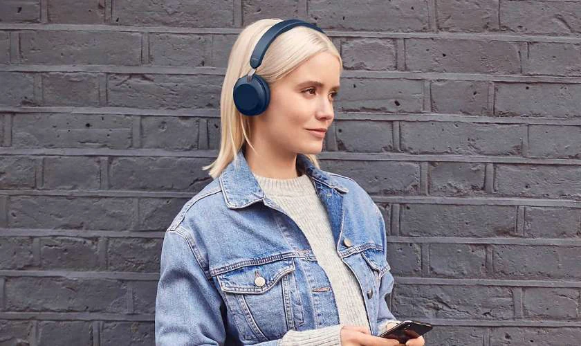 D&ograve;ng On-ear