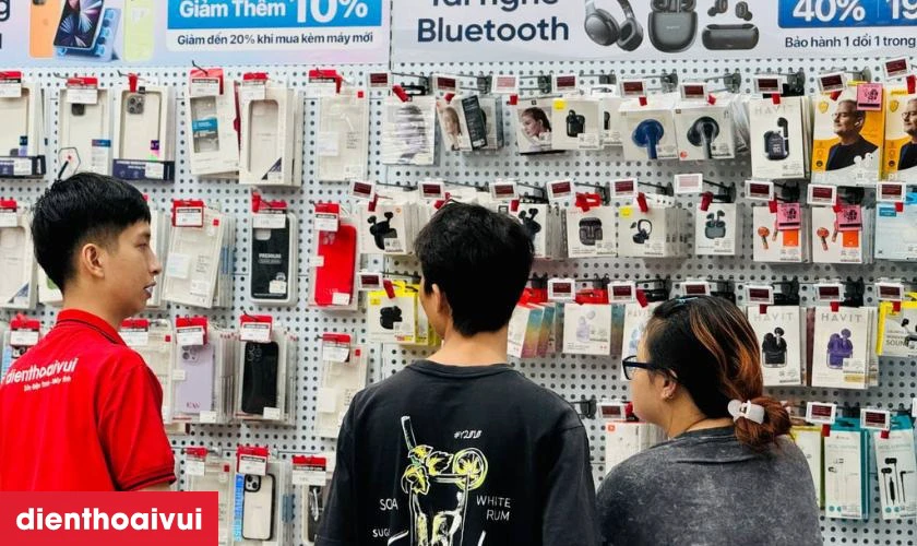 N&ecirc;n mua sản phẩm tai nghe kh&ocirc;ng d&acirc;y Earbuds Soundpeats TrueBuds tại đ&acirc;u