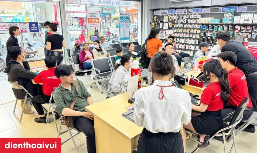 N&ecirc;n mua tai nghe kh&ocirc;ng d&acirc;y Soundpeats Life HS ở đ&acirc;u gi&aacute; tốt