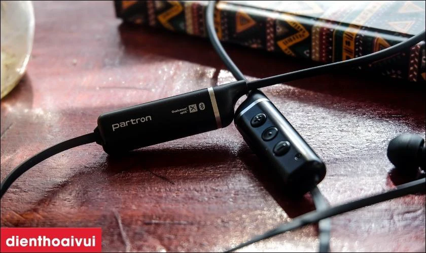 Partron Croise.R PBH-400 sử dụng c&ocirc;ng nghệ SF driver cho &acirc;m thanh chi tiết